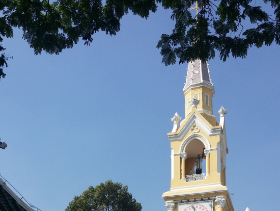 チョロンでいちばん古い教会です。