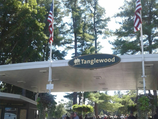 タングルウッドのメインゲート