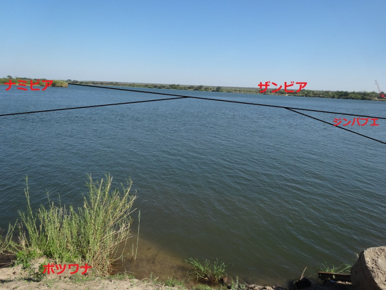 4カ国国境((注)国境線は私がイメージで引きました)