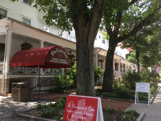 レッドライオン・イン