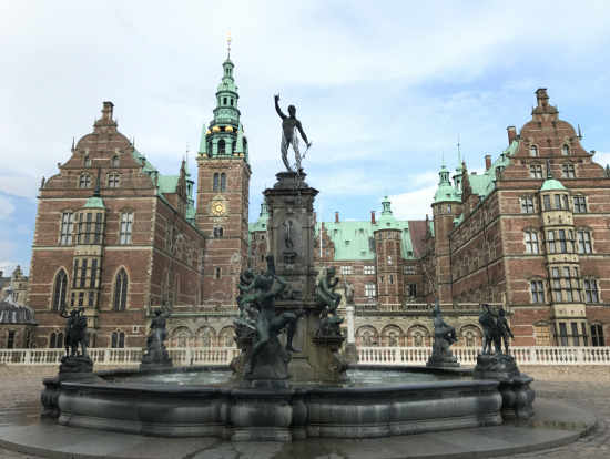 フレデリクスクボー城