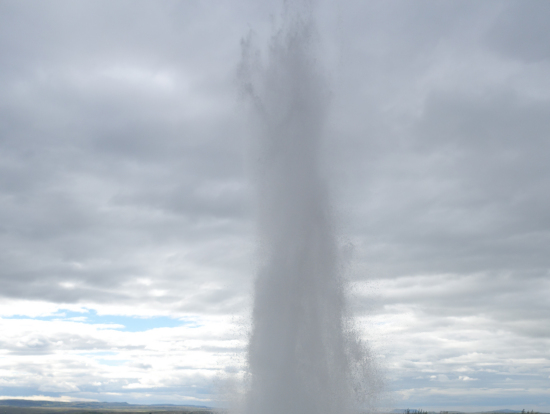 ストロックル間欠泉は大迫力!