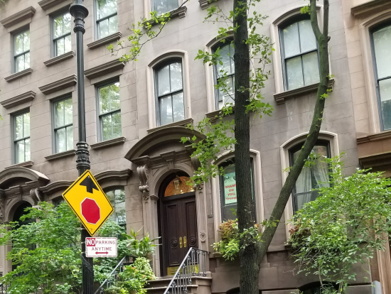 キャリーのアパート