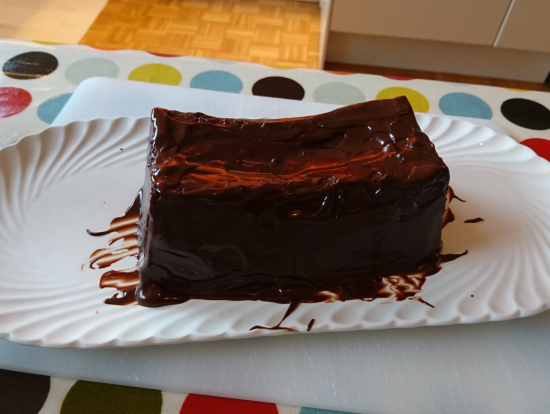 ガトーショコラ完成。おフランスはチョコレートの国。