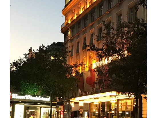 ディナー会場ホテルブリストル