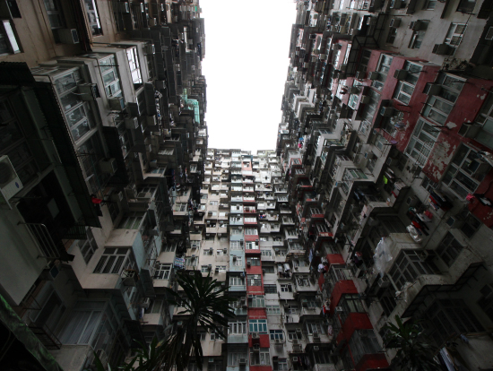 モンスターマンション