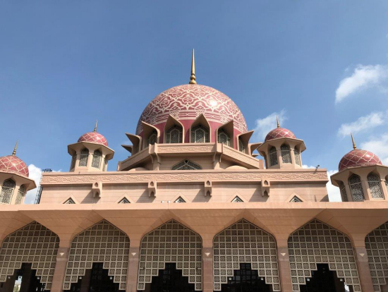 ピンクモスク外観