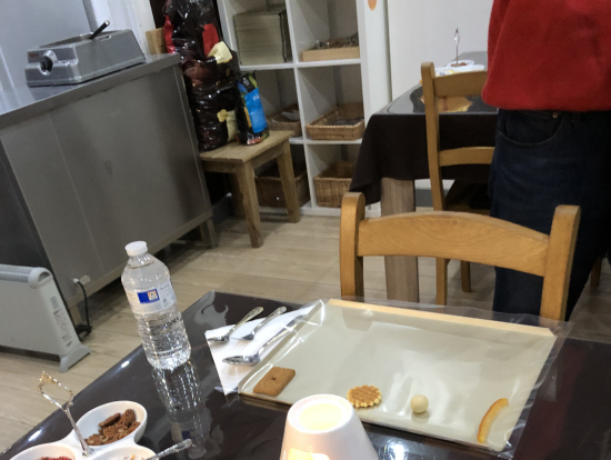 手作りチョコレート。いっぱい作れます。塩味。ペッパー。おいしかった。