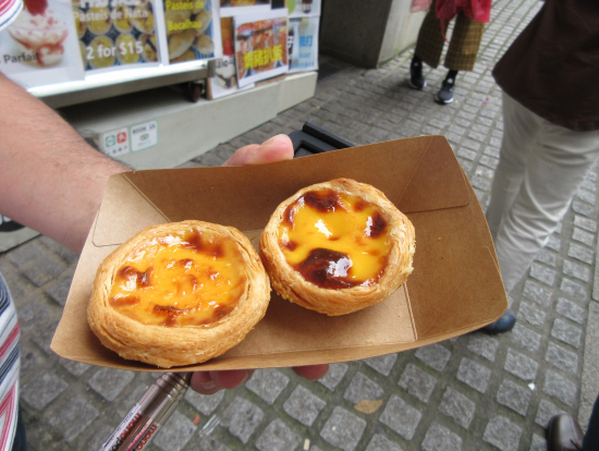 試食のエッグタルト。おいしかった~。