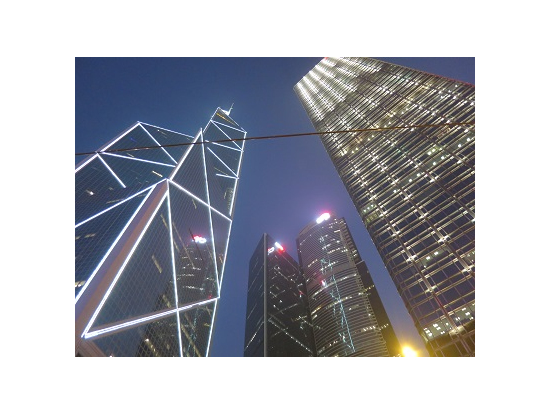 高層ビルの夜景が素敵です。