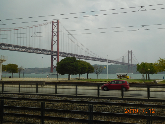 ゴールデンブリッジそっくりさん