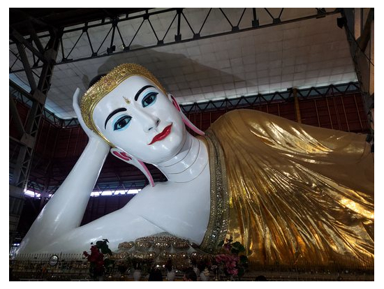 チャウタッジーパゴダの寝仏