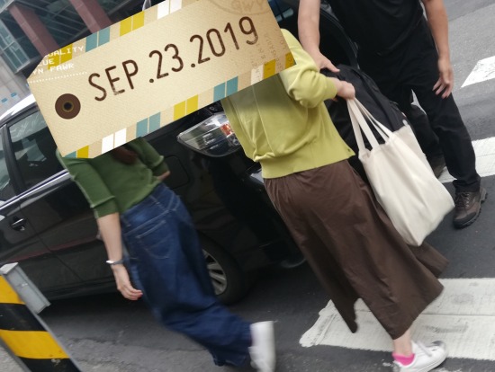 荷物を乗せるのを手伝ってくれました