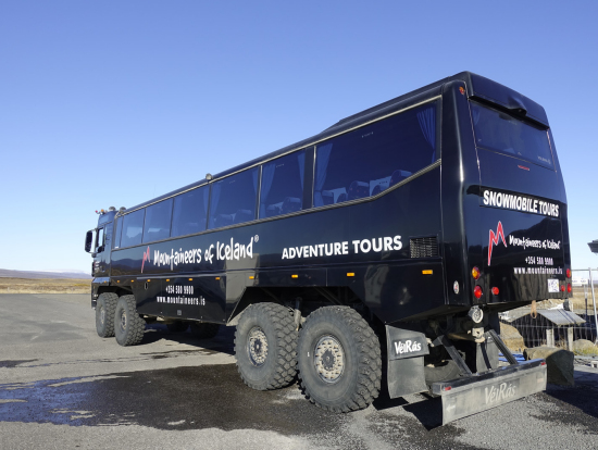 氷河までのバス