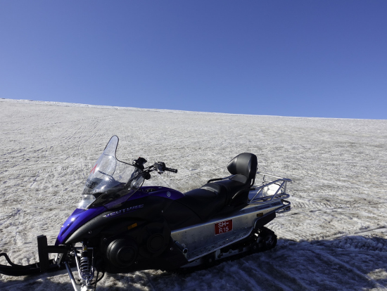 スノーモービル(ヤマハ製)