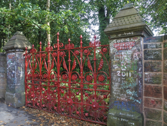 ストロベリーフィールド(下車)