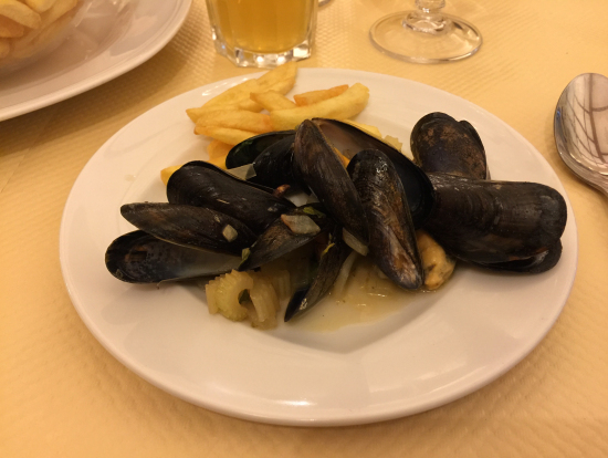 ムール貝のワイン蒸し