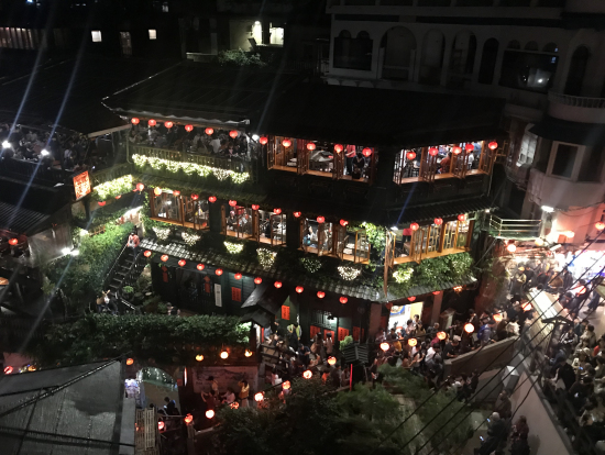 海悦楼茶房から見た阿妹茶楼