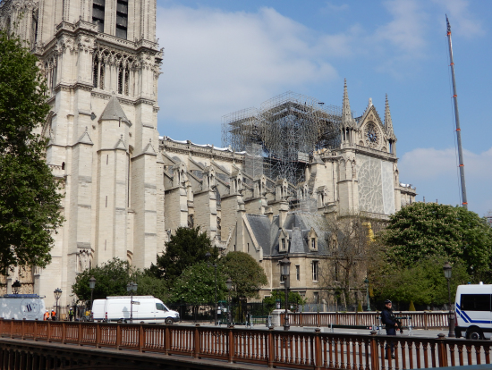 火災で被害にあったノートルダム大聖堂