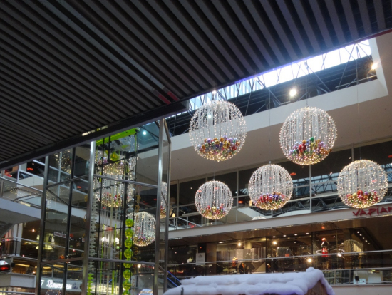 集合場所の黄緑色の水時計