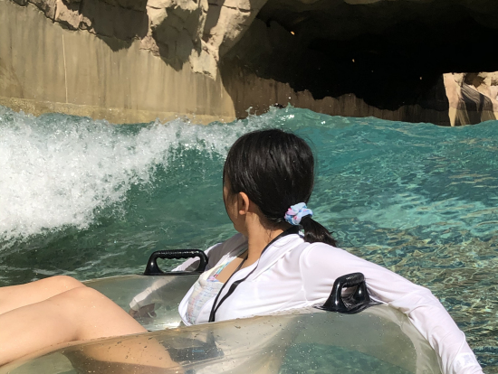 流れるプール、大波