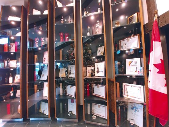 ワイナリー内部 たくさんの賞を獲っています