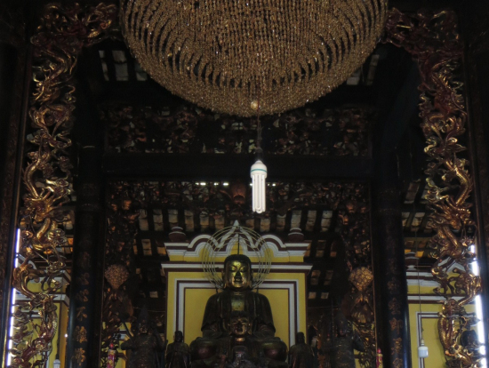 ヤックラム寺の仏像