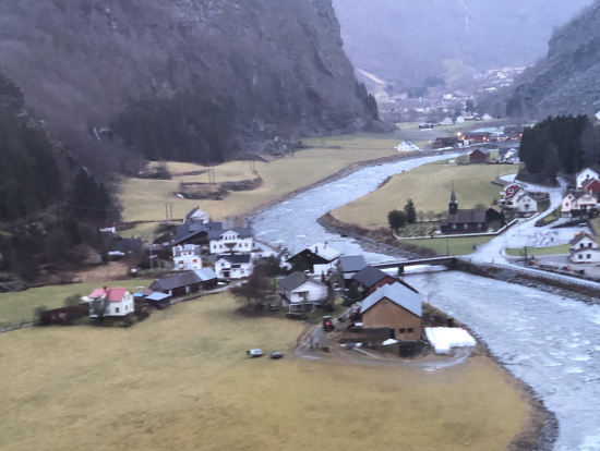 フラム鉄道の車窓
