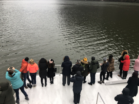 フィヨルドクルーズ、寒い。