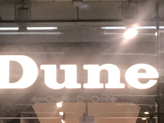 集合場所のお店の看板です！