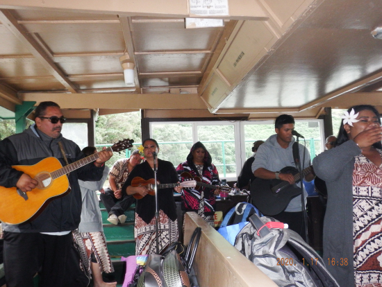 帰りの船の中でも