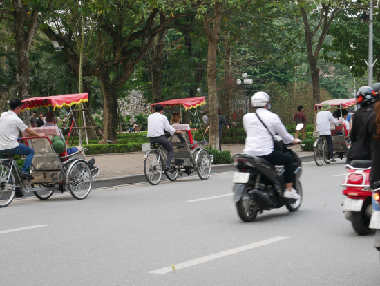 シクロ乗車の観光客、多かったです。