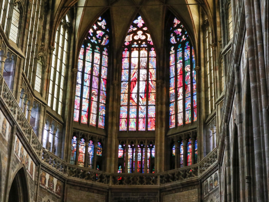 聖ヴィート大聖堂内、ステンドグラス