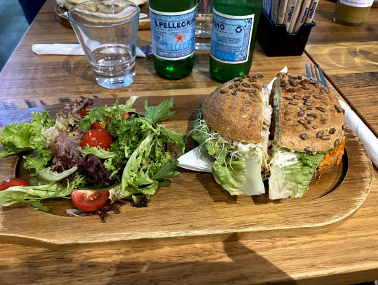 ランチのサンドイッチ、美味しかった!