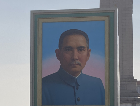 天安門広場　国慶節時期限定の孫文先生