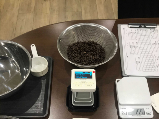 焙煎後の煎り具合を計測できます