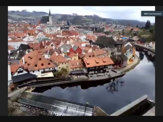 撮影スポットとしても人気の地点からスタート♪