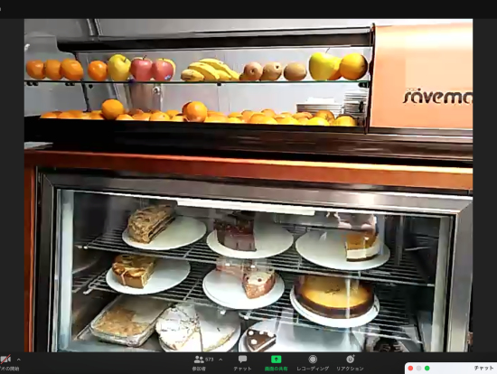 パティオにあったスイーツのショウケース♬