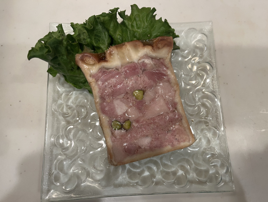 佐助豚と二戸地鶏のパテ・オン・クルット
