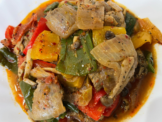 仔羊肉と野菜のスパイシー炒め煮「カヴルマ」