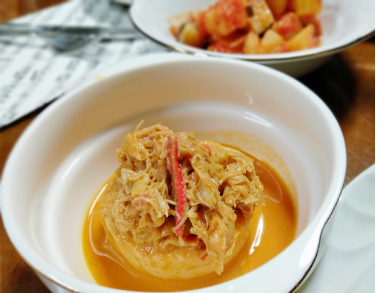 ズワイガニソースが絶品の帆立ムース