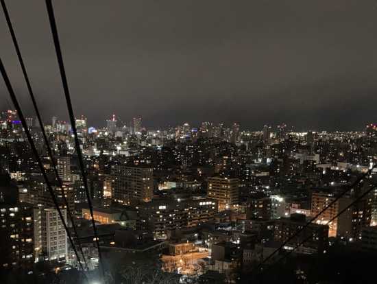 もいわ山ロープウェイ山麓駅出発後 意外とキレイ