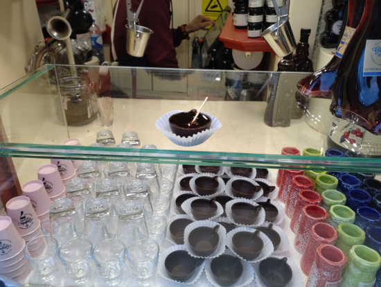 ジンジーニャ チョコレートのカップで。