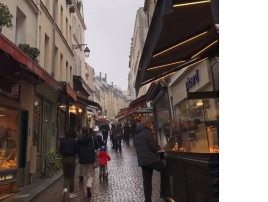 お土産屋さんにも寄り道