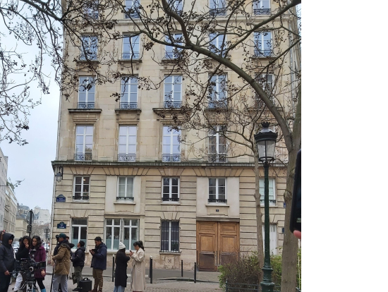 Emily in Parisのエミリーが住んでいるアパート