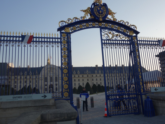 アンバリッドの魅力は、ナポレオンの墓だけではない、と実感。