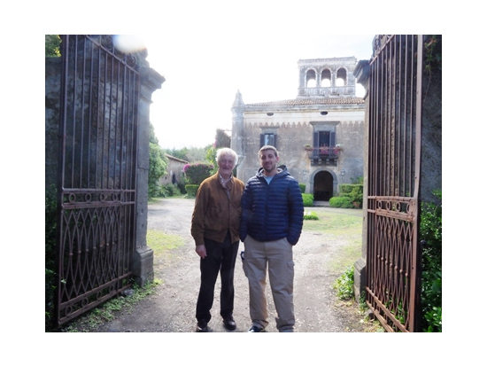 案内してくれたアルベルトさんと城主のフランコさん