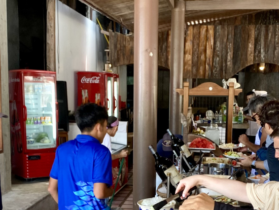 昼食ビュッフェ