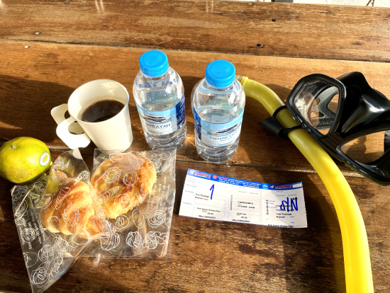 チケットを見せて受け取る一式