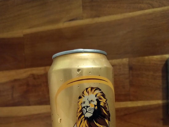 ガイドさんにお願いして購入できたスリランカビールは日本人の口にも合います!